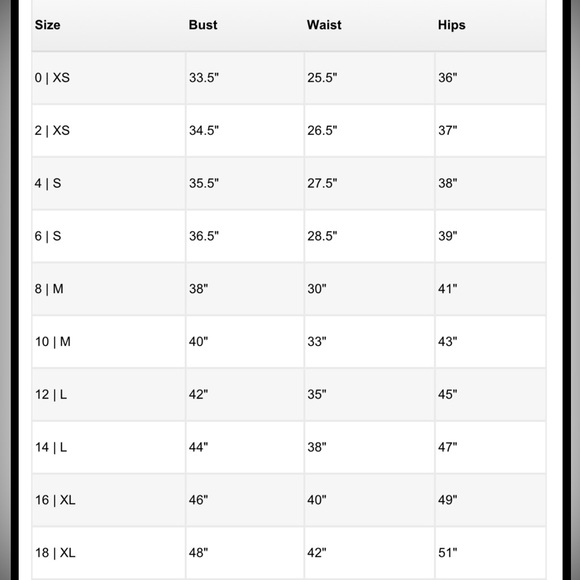 Mac Duggal
One-Shoulder Sequin Gown - Picture 9 of 9